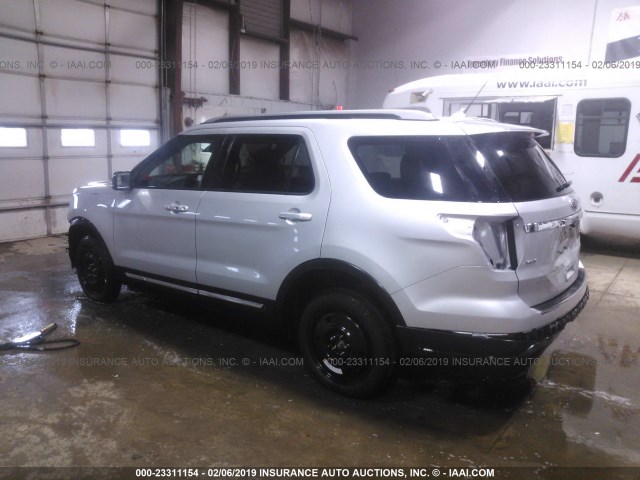 1FM5K8D88JGB69475 - 2018 FORD EXPLORER XLT SILVER photo 3