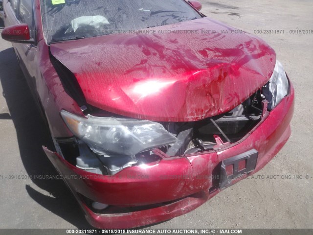 4T1BF1FK7DU688045 - 2013 TOYOTA CAMRY L/SE/LE/XLE Qırmızı foto 6