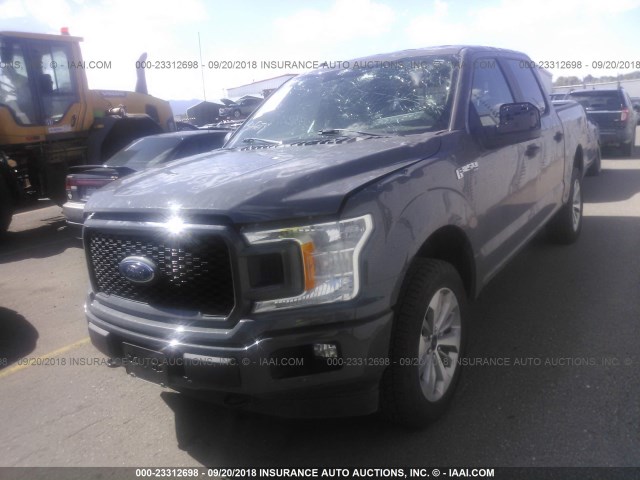 1FTEW1EGXJFC01466 - 2018 FORD F150 SUPERCREW GRAY photo 2