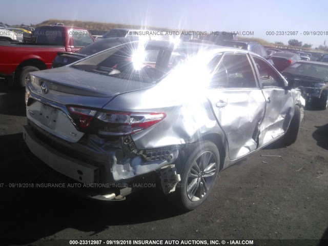 4T1BF1FKXGU166062 - 2016 TOYOTA CAMRY LE/XLE/SE/XSE SILVER photo 4