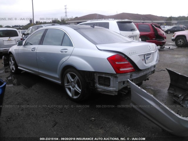 WDDNG8GB9BA369272 - 2011 MERCEDES-BENZ S 550 4MATIC SILVER photo 3