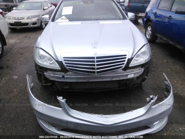 WDDNG8GB9BA369272 - 2011 MERCEDES-BENZ S 550 4MATIC SILVER photo 6