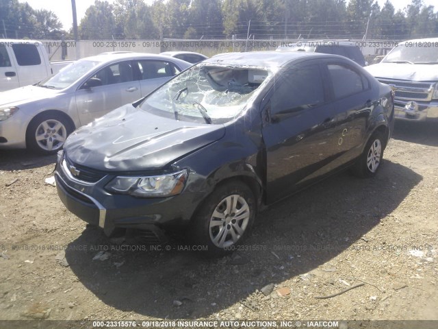 1G1JB5SH0J4109446 - 2018 CHEVROLET SONIC LS 灰色 照片 2