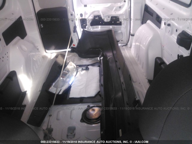 ZFBERFAB5J6K53833 - 2018 RAM PROMASTER CITY  白色 照片 8