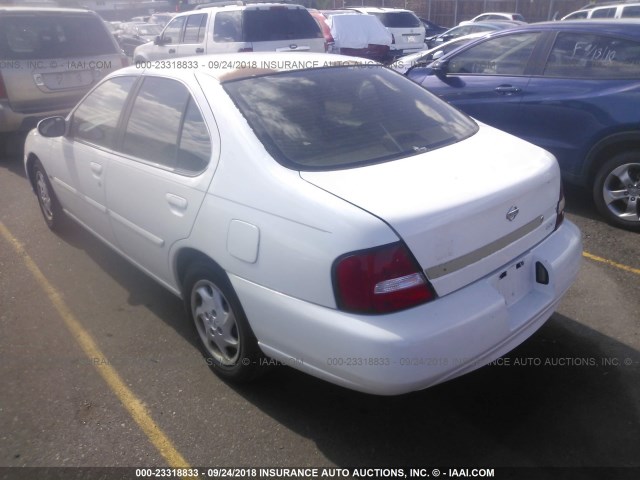 1N4DL01D31C162205 - 2001 NISSAN ALTIMA XE/GXE/SE WHITE photo 3