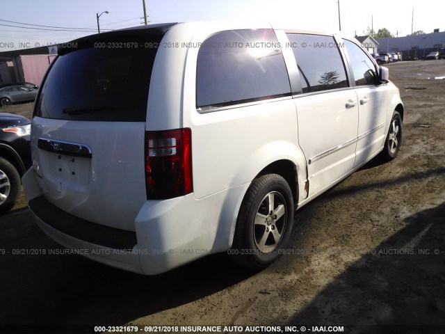 2D8HN54P48R655239 - 2008 DODGE GRAND CARAVAN SXT WHITE photo 4