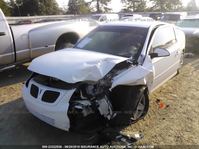 1G2AL18FX87104738 - 2008 PONTIAC G5 WHITE photo 2