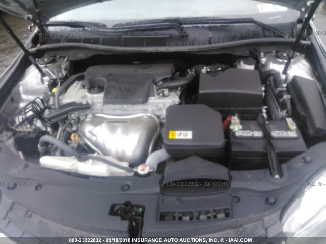 4T1BF1FKXHU740869 - 2017 TOYOTA CAMRY LE/XLE/SE/XSE GRAY photo 10