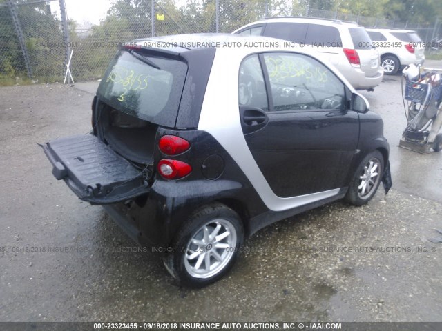 WMEEJ31X19K257476 - 2009 SMART FORTWO PURE/PASSION GRAY photo 4