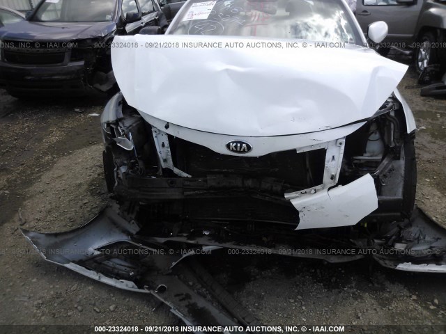 KNAGM4A74E5516102 - 2014 KIA OPTIMA LX WHITE photo 6