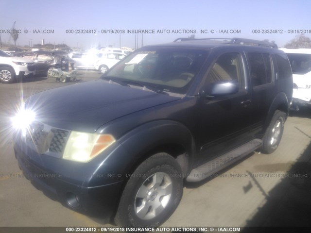 5N1AR18W86C627041 - 2006 NISSAN PATHFINDER LE/SE/XE BLUE photo 2