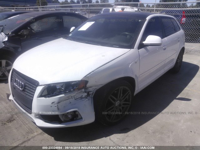 WAUHF78PX9A018196 - 2009 AUDI A3 2.0T WHITE photo 2