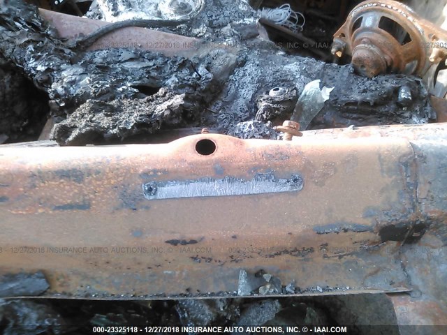 JF1ZNAA10E8701383 - 2014 TOYOTA SCION FR-S WHITE photo 9