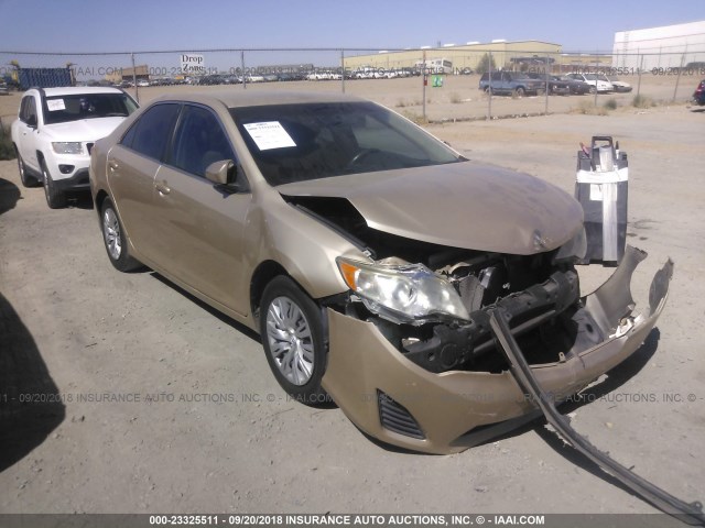 4T4BF1FK5CR231979 - 2012 TOYOTA CAMRY SE/LE/XLE GOLD photo 1