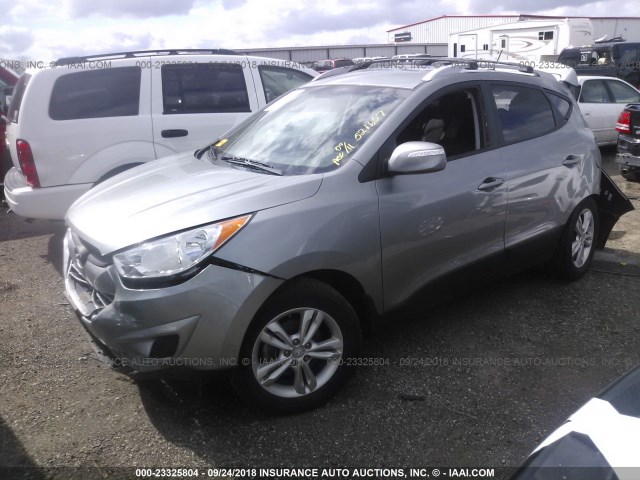 KM8JU3ACXCU521657 - 2012 HYUNDAI TUCSON GLS/LIMITED GRAY photo 2