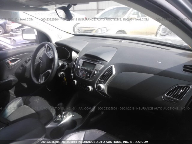 KM8JU3ACXCU521657 - 2012 HYUNDAI TUCSON GLS/LIMITED GRAY photo 5