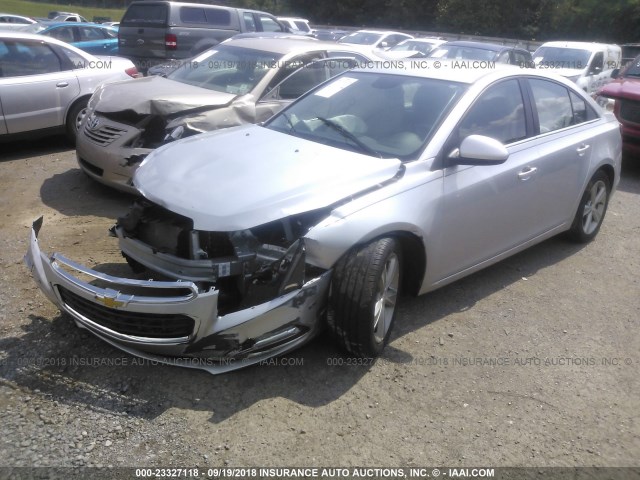 1G1PE5SB2F7174415 - 2015 CHEVROLET CRUZE LT SILVER photo 2