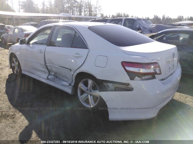 4T1BF3EK4AU516774 - 2010 TOYOTA CAMRY SE/LE/XLE WHITE photo 3