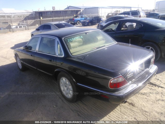 SAJHX1243WC813166 - 1998 JAGUAR XJ8 BLACK photo 3