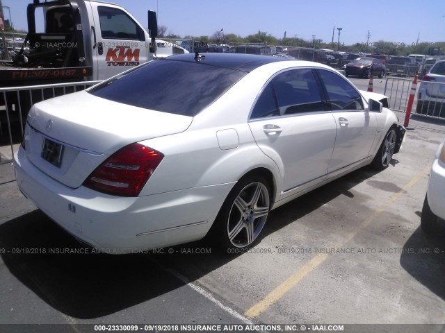 WDDNG7DB9CA470957 - 2012 MERCEDES-BENZ S 550 WHITE photo 4