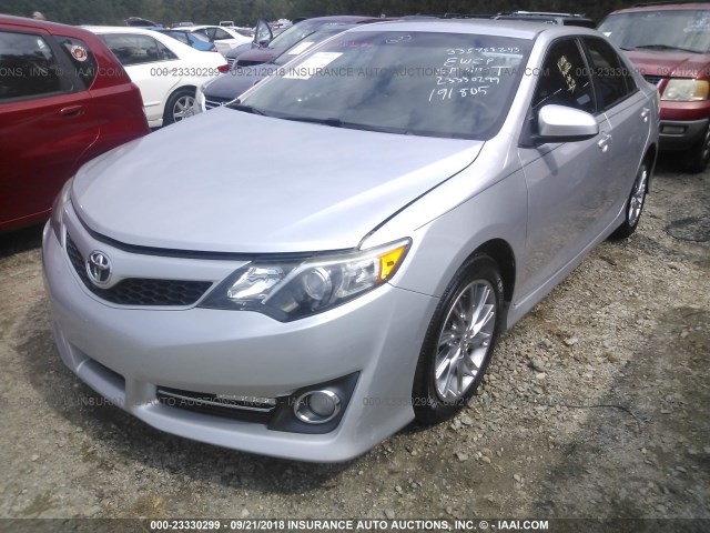 4T1BF1FK9CU191805 - 2012 TOYOTA CAMRY SE/LE/XLE SILVER photo 2