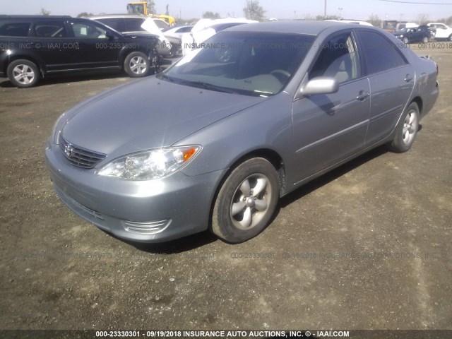 4T1BE30KX6U669578 - 2006 TOYOTA CAMRY LE/XLE/SE SILVER photo 6