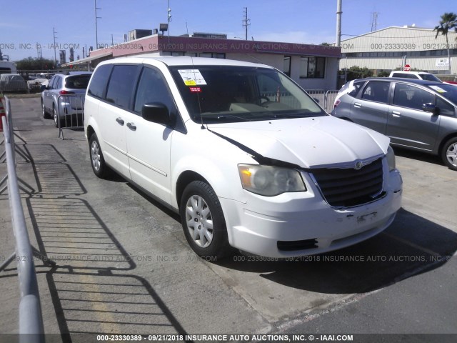 2A8HR44H28R721737 - 2008 CHRYSLER TOWN & COUNTRY LX WHITE photo 1