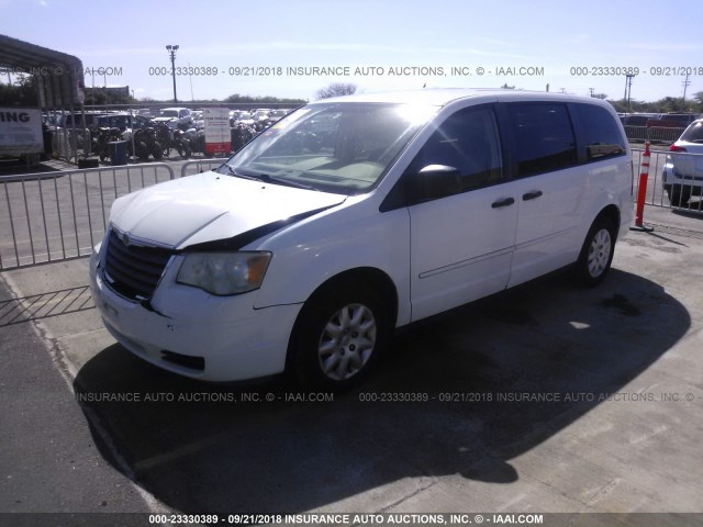 2A8HR44H28R721737 - 2008 CHRYSLER TOWN & COUNTRY LX WHITE photo 2