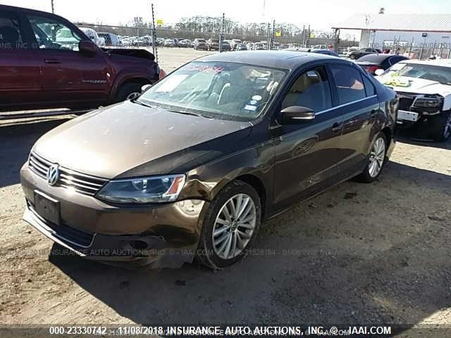 3VWLX7AJ5BM366042 - 2011 VOLKSWAGEN JETTA SEL BROWN photo 2