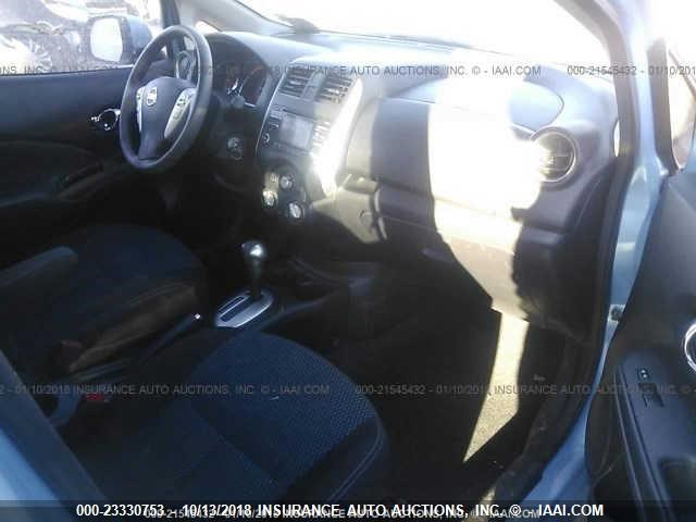 3N1CE2CP6EL385340 - 2014 NISSAN VERSA NOTE S/S PLUS/SV/SL Light Blue photo 5