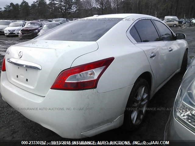 1N4AA5AP3AC843013 - 2010 NISSAN MAXIMA S/SV WHITE photo 4