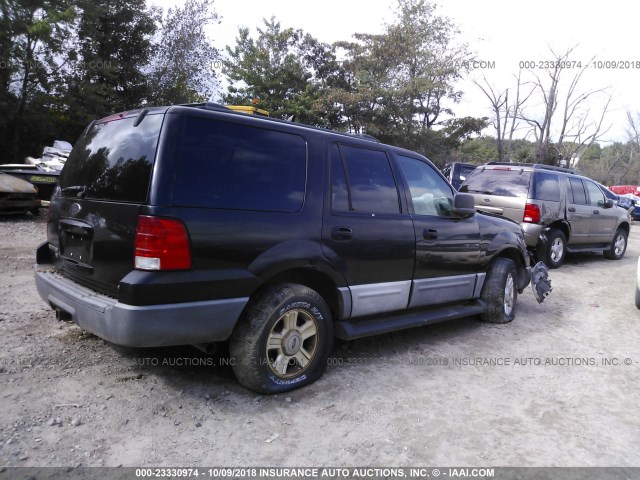 1FMFU16L23LA90885 - 2003 FORD EXPEDITION XLT BLACK photo 4