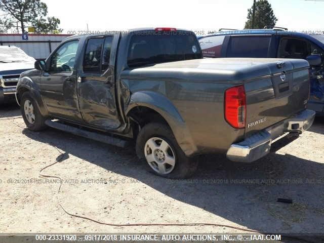 1N6AD07U45C436404 - 2005 NISSAN FRONTIER CREW CAB LE/SE/OFF ROAD GRAY photo 3