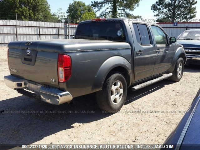 1N6AD07U45C436404 - 2005 NISSAN FRONTIER CREW CAB LE/SE/OFF ROAD GRAY photo 4