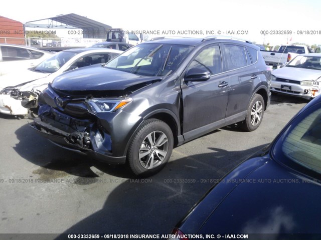 JTMWFREV3JJ730935 - 2018 TOYOTA RAV4 ADVENTURE/XLE GRAY photo 2