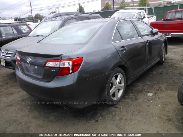 4T1BF1FK4EU462871 - 2014 TOYOTA CAMRY L/SE/LE/XLE Boz foto 4