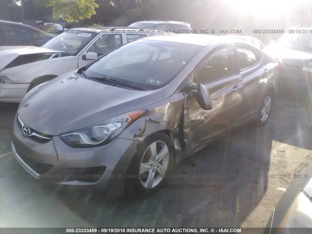 5NPDH4AE6DH396763 - 2013 HYUNDAI ELANTRA GLS/LIMITED GOLD photo 2