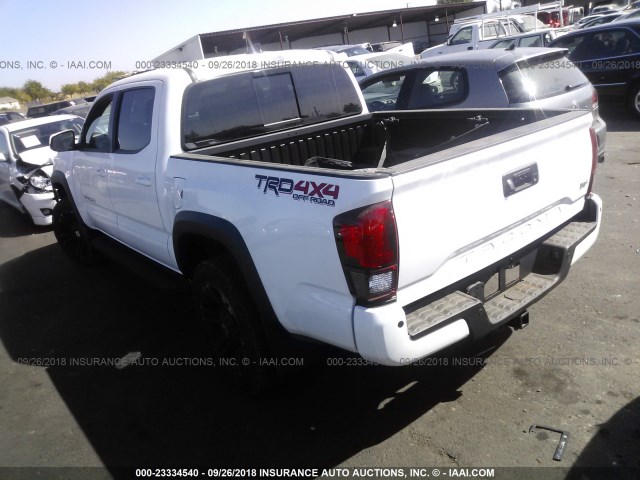 3TMCZ5AN3JM124434 - 2018 TOYOTA TACOMA DBL CAB/SR/TRDSPT/OR/PRO WHITE photo 3