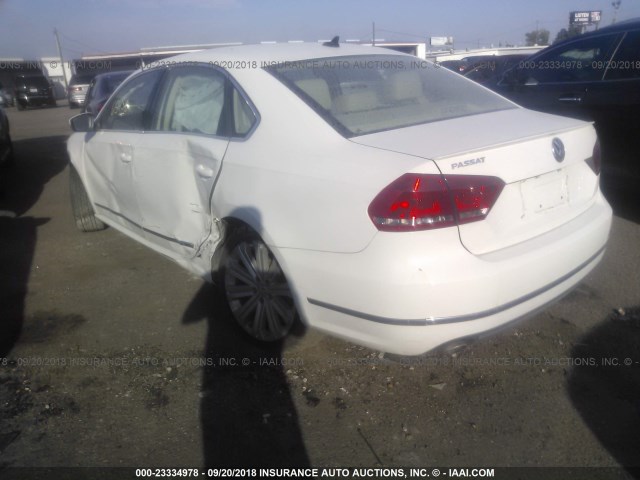 1VWCH7A36DC029382 - 2013 VOLKSWAGEN PASSAT SEL WHITE photo 3