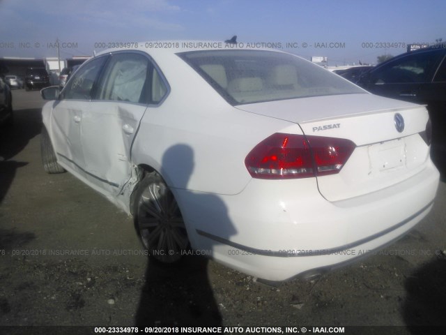 1VWCH7A36DC029382 - 2013 VOLKSWAGEN PASSAT SEL WHITE photo 6