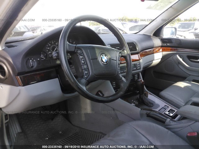 WBADM6340YGU25144 - 2000 BMW 528 I AUTOMATIC SILVER photo 5