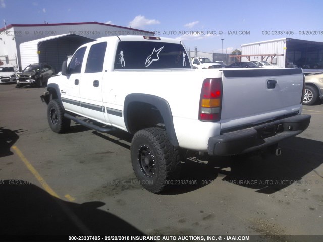 1GCHK231X2F222204 - 2002 CHEVROLET SILVERADO K2500 HEAVY DUTY WHITE photo 3