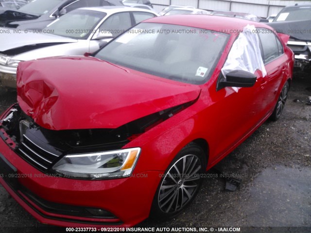 3VWD17AJXGM290931 - 2016 VOLKSWAGEN JETTA SPORT RED photo 2