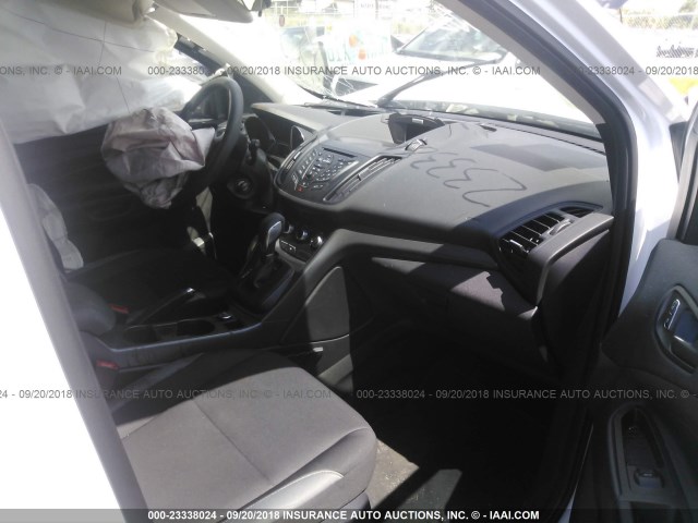 1FMCU0F7XGUC35848 - 2016 FORD ESCAPE S WHITE photo 5