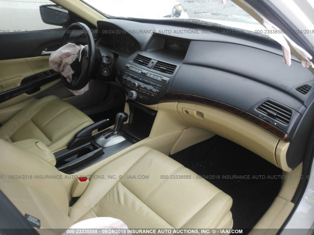 5J6TF1H55AL012365 - 2010 HONDA ACCORD CROSSTOUR EXL WHITE photo 5