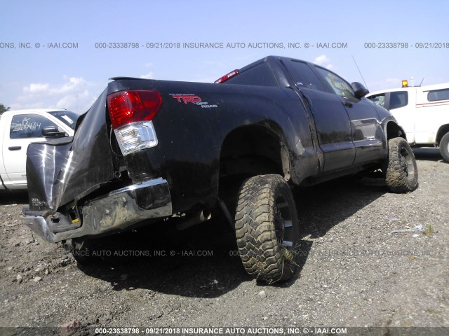 5TFUM5F16AX012438 - 2010 TOYOTA TUNDRA DOUBLE CAB SR5 BLACK photo 4