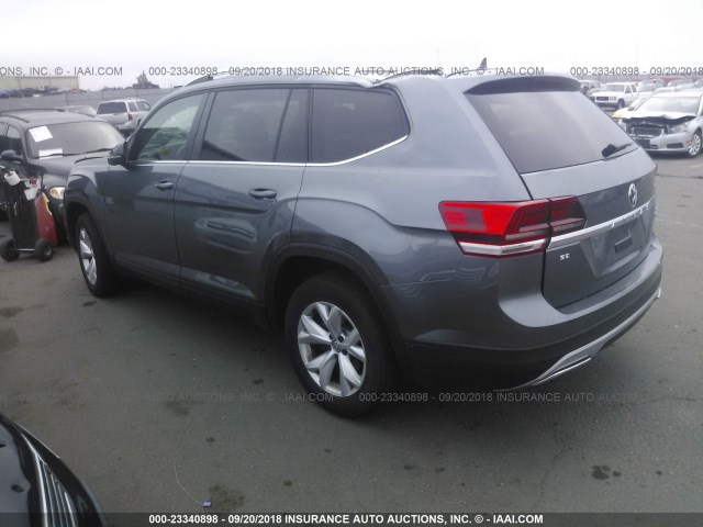 1V2LR2CA2JC519441 - 2018 VOLKSWAGEN ATLAS SE 灰色 照片 3