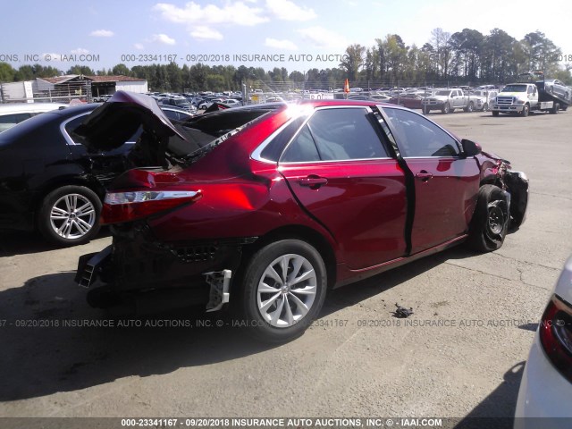 4T1BF1FK4GU501395 - 2016 TOYOTA CAMRY LE/XLE/SE/XSE RED photo 4