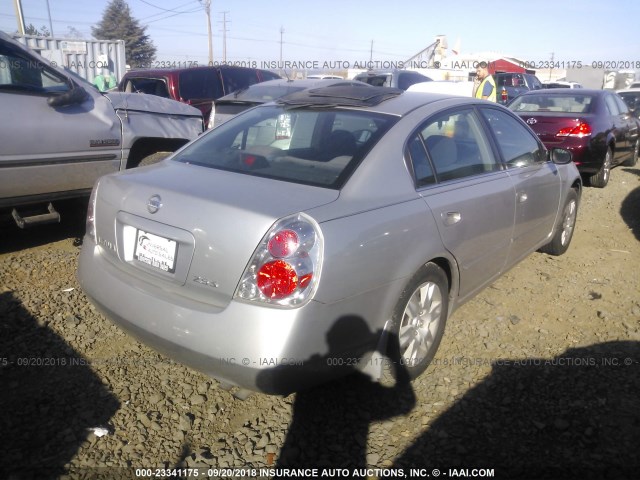 1N4AL11D35C167483 - 2005 NISSAN ALTIMA S/SL GRAY photo 4