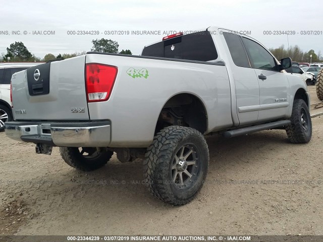 1N6AA0CC8AN324256 - 2010 NISSAN TITAN XE/SE/LE/PRO-4X SILVER photo 4